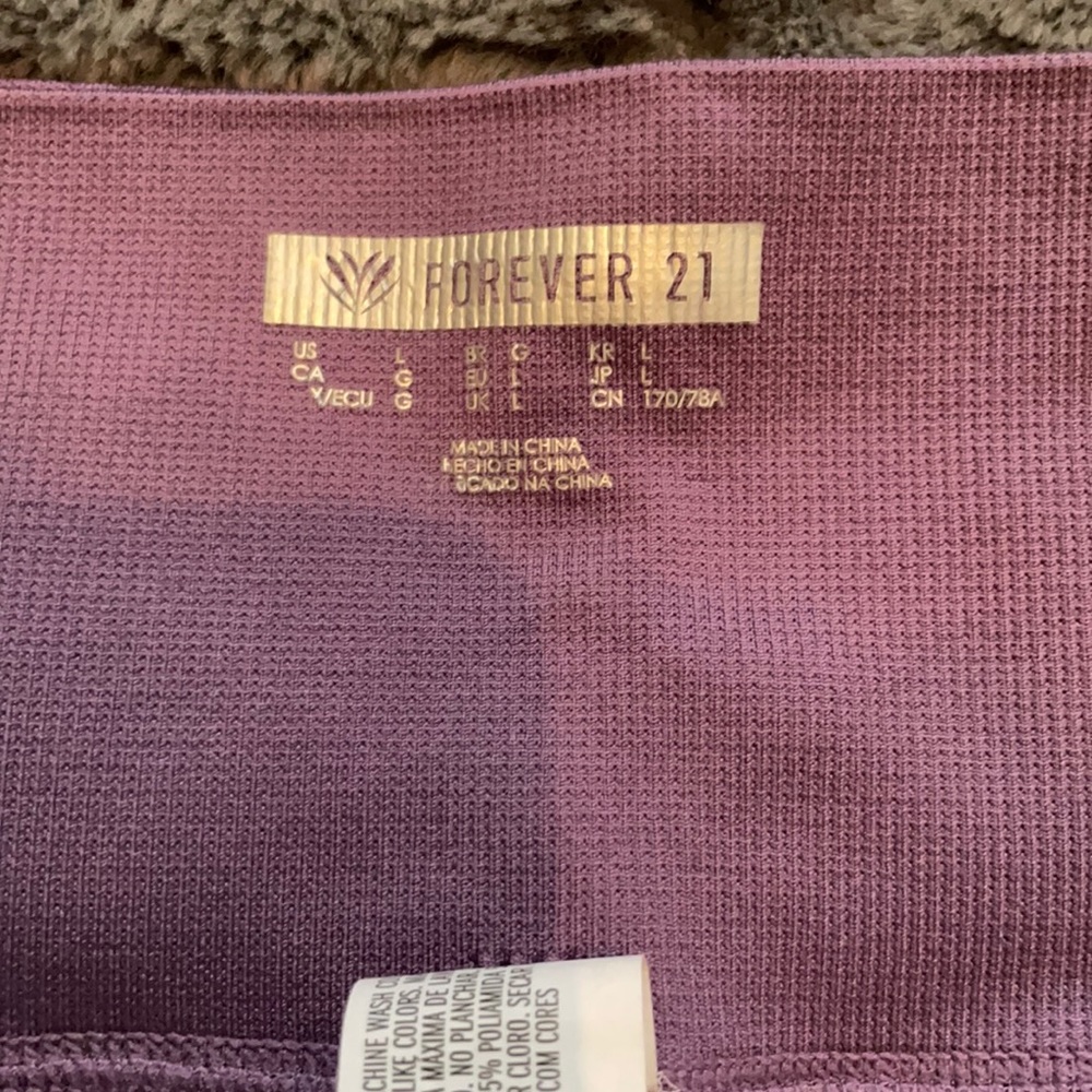 “Forever 21” Lilac Workout Leggings! - Picture 4 of 7